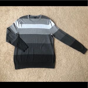 Men’s Banana republic gradation sweater sizeL